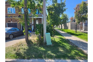 Prime Maple Location ! Welcome To This Beautiful And Clean 1 Bedroom Den Finished Basement Townhouse.