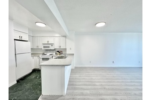 Huge 1 Bedroom Unit, Over 700 Sq Ft with West Exposure Rays of Sunshine flowing into the Condo !