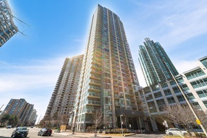 Stylish amp ; Affordable Luxury Living Steps from Square One !