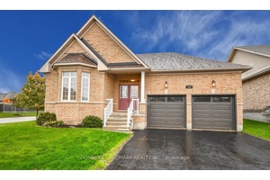 Beautiful Open Concept Bungalow With Wide Corner Lot In Desirable Neighborhood, Close To School, Park, Go Train And Barrie's Beautiful Waterfront District.