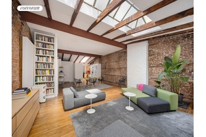 If you've been searching for an authentic New York City loft, apartment 3E at 21 Bleecker Street delivers perfection !