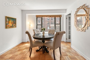 RENOVATED JUNIOR ONE BEDROOM HIGH FLOOR WITH CITY VIEWS, EXCEPTIONAL STORAGE amp ; BRIGHT LIGHT Welcome to Unit 9F, a beautifully updated Junior One Bedroom that combines modern design with ...