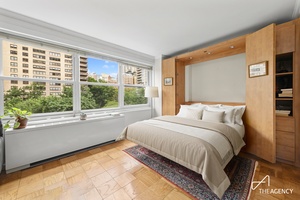 Haven in the Trees Overlooking the treetops and gardens of the peaceful Lincoln Towers central courtyard through your lovely new energy efficient windows, you might forget for the moment that ...