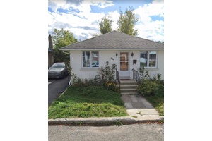 Spacious above grade basement unit located on St.