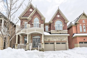 Luxury Stunning 2 Bedroom Basement Apartment In High Demanding Area Of Klein burg Vaughan For Rent For Long Term AAA Tennant.