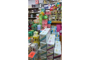 Great opportunity ! Well established liquor store located in a busy shopping plaza in Staten Island 10314.