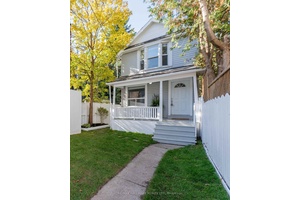 Detached, Detached, Detached, Stunning 3 Bedroom, 3 Bathroom Detached Home, 3 Car Driveway Parking In The Heart of the Beaches !