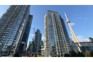 Occupying a premier position along Toronto's vibrant waterfront, this 2, 218 square foot penthouse is the epitome of luxurious urban living.