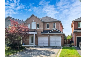 Discover the perfect blend of elegance and functionality in this sun filled 4 bedroom detached home nestled in the prestigious Berczy Village one of Markham most sought after communities.