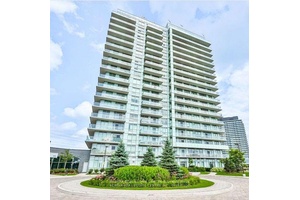 Beautiful 2 Den, 2 Bath Unit With Balcony, Parking amp ; Locker !