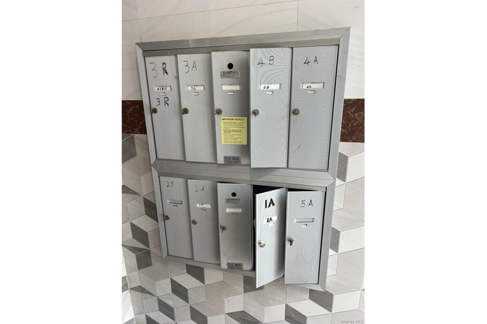 Detailed view of mail area