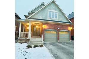 Welcome to this Spectacular Daniels Built Home in the Heart of Churchill Meadows !
