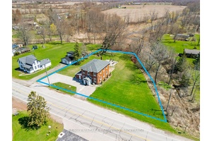 Lease this modernized, century home in the quiet hamlet of Stromness, just minutes from Dunnville and Lake Eries shores.