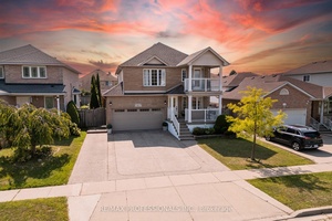 Welcome to 47 McNichol Drive, nestled in the highly sought after South Cambridge community of East Galt Branchton Park.