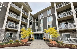 Welcome to the meticulously maintained Metropolitan unit at Madison Lane in Bowmanville !