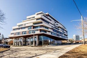 This stunning 1 bedroom, 2 bathroom boutique condo offers an exceptional blend of luxury and comfort in a prestigious neighborhood surrounded by the scenic beauty of the Humber River trails.