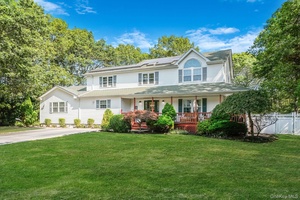 RARE FIND Over 1 Acre Colonial in Desirable Center Moriches !