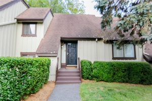 Welcome to Downingwood ! Home where you can have it all !