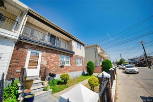 Spacious 2 Family Home at 2810 Brookhaven Ave in Far Rockaway, just minutes from Rockaway Beach.