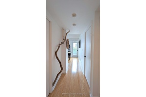 Welcome to your new home in Toronto's lively Fort York neighborhood !