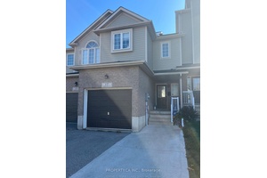 Discover this bright and spacious 2 storey townhouse with a fully finished basement, perfectly designed for families and professionals alike.