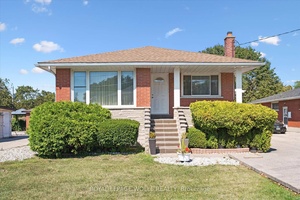 LEGAL DUPLEX. Perfect for families, investors, or those seeking extra income !