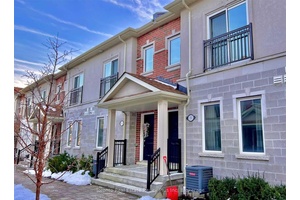Modern amp ; Stylish 2 Storey Townhouse With Plenty Of Upgrades Through Out.