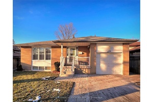 Large Spacious 3 Beds For Lease In The Most Convenient Location ; 24Hrs Bus Services, 5 Mins To Scarborough Town Centre, HWY 401 ; Upgraded Kitchens, Bathrooms And More ; ...