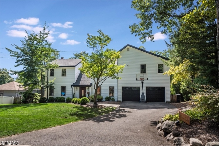 Enormous curb appeal