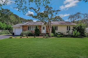 This Ranch Style home is located on dead end block, hardwood floors throughout, full finished basement with outside entrance.