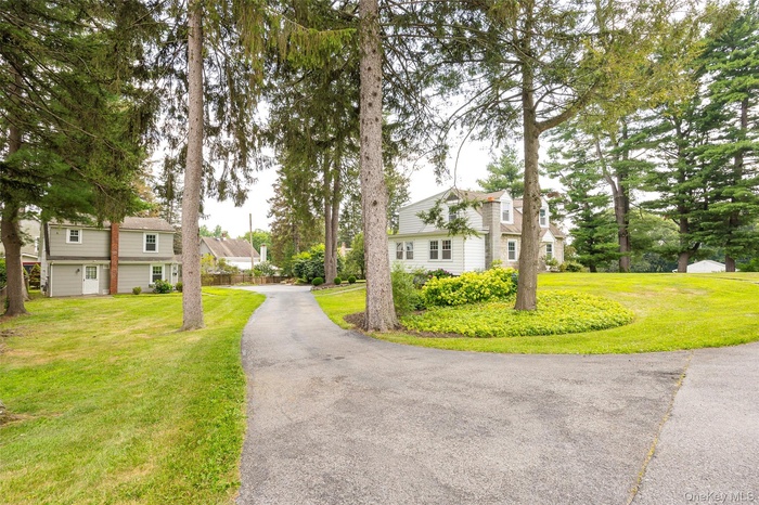 Main house and rental 2 br. cottage