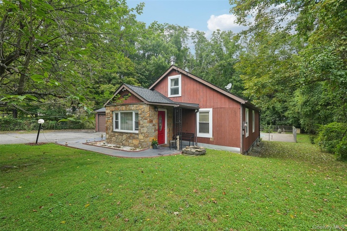 Welcome to 11 Hustisn Road!
