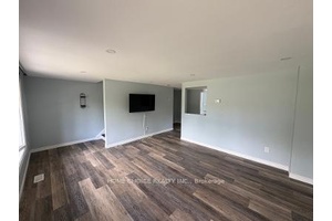 Turn key Freehold Townhome.