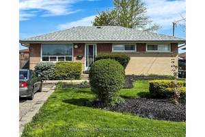 Light Filled Renovated Lower Level Suite Minutes To Downsview Park !