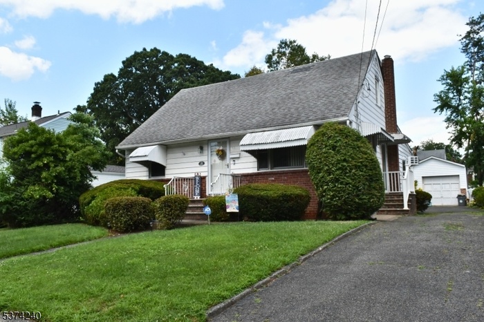 Driveway for 3 cars