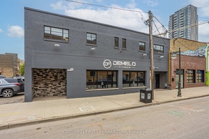 Versatile Commercial Space for Lease in High Traffic Area !