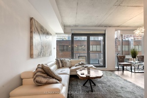 Fantastic Opportunity in King West !