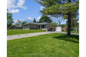 88 Rose St. R2 zoning with lower level income potential !