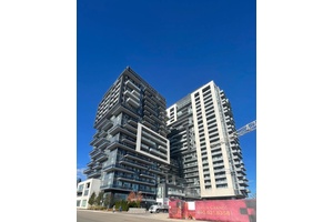 Welcome to this stunning, light filled 2 bedroom, 2 bathroom CORNER unit featuring two private balconies with unobstructed views of the Escarpment, Lake Ontario, and breathtaking sunsets.