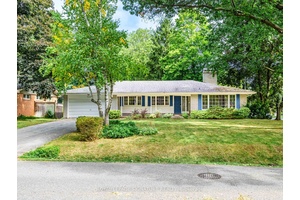 Fabulous Builders Lot Or Dream Family Home In Prime Mississauga.