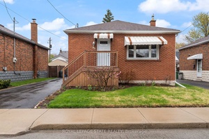 Fantastic 1 bedroom PLUS den for LEASE in a quiet, family friendly neighbourhood.