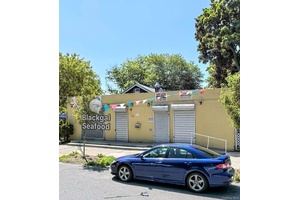 Welcome to little Puerto Rico in the Castle Hill area of the Bronx !
