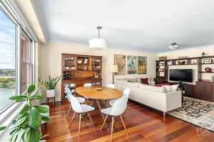 Peaceful Upper East Side Gem with Spacious Layout amp ; Natural Light Situated in a quiet enclave of the Upper East Side, Apartment 14A at 75 East End Avenue is ...
