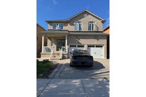 The spacious 4 1 detached home is ideally located in Aurora's sought after Bayview Wellington neighbourhood.