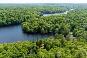 Welcome to 1388 Carlsmount Rd Bracebridge where country living invites you to relax and soak in the peace of nature.