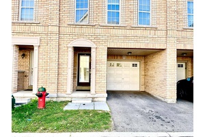 Exceptional Opportunity in Oakvilles Premier Community !