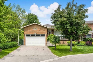 Spectacular 5 Level Backsplit in Prestigious Rathwood Golden Orchard Court !