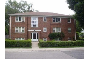 Spacious 2 Bedroom, 1 Bathroom Apartment for Lease in Boutique 9 Unit Building.