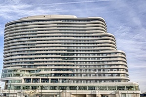 Gorgeous 2 Br 2Wr condo in a very convenient location at Erin Mills.