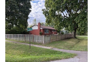 Approx. 900 sq. ft. brick bungalow in the desirable North End of St.